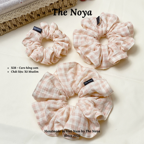Dây buộc tóc/Scrunchies hoạ tiết caro hồng cam handmade Loại 1 The Noya X38