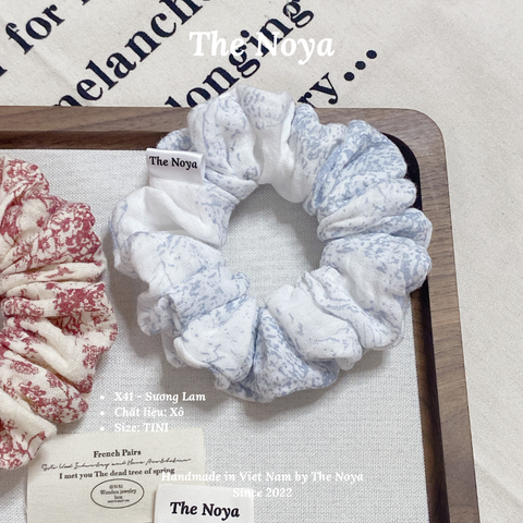 X41, X42 - Dây buộc tóc scrunchies Xô Muslin 2 lớp hoạ tiết lạ handmade by The Noya