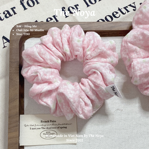 Hồng Mơ - Scrunchies màu pastel hoạ tiết lạ handmade Siêu Phồng The Noya X44