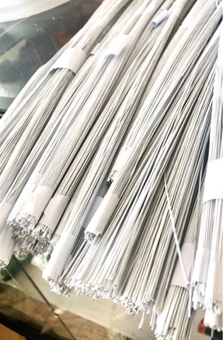 Bó sợi kẽm giấy làm hoa làm cây cành hoa đủ size (dài 60cm)