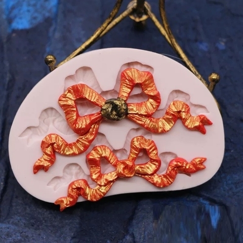 Khuôn silicon 2 nơ cổ điển