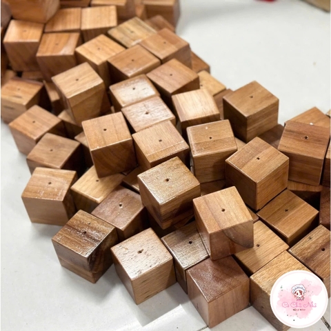 Cục gỗ cắm dù bắt hoa