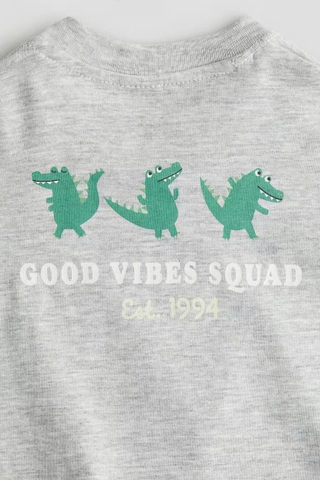Áo phông xám nhạt / Good Vibes Squad