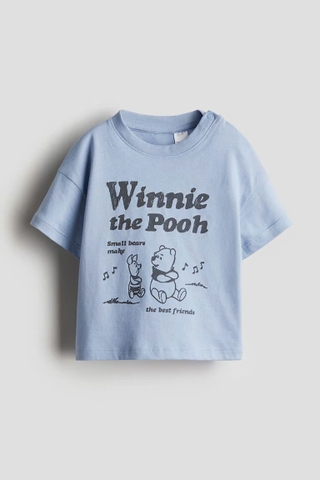 Áo phông xanh biển nhạt / gấu Pooh