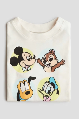 Áo phông trắng / Mickey HM