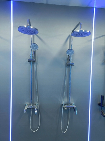 Bộ Vòi sen tắm đứng, Sen cây tắm đứng SC 012