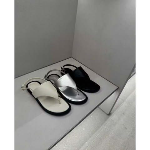 (lùi 1sz-sẵn) Sandal CK xỏ ngón bản to FULLBOXH43/2025-1/T2.2B/ TG