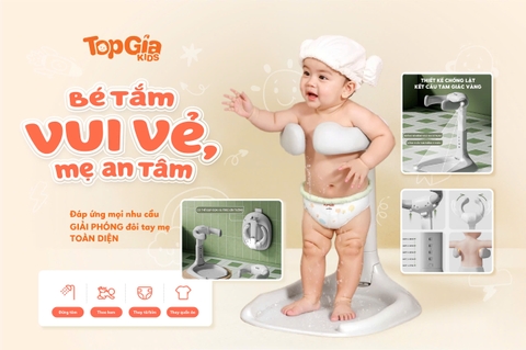 Bé tắm vui vẻ an toàn với Ghế Tắm Đứng Topgiakids
