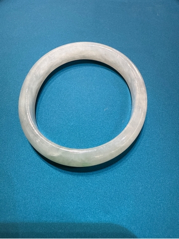 Vòng Tay Phỉ Thuý Tự Nhiên Jadeite A