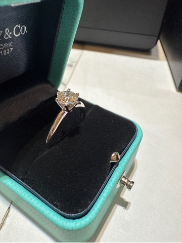 Nhẫn TnC 0.8Ct