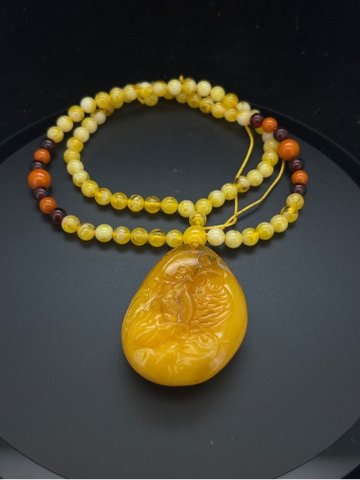 Mặt Dây Chuyền Hổ Phách