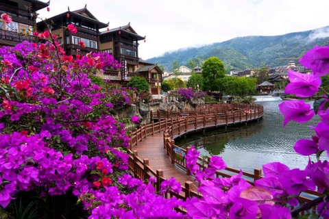 Miêu Trại Tích Thủy Bình Biên – Tiểu Phượng Hoàng Cổ Trấn có gì đẹp?