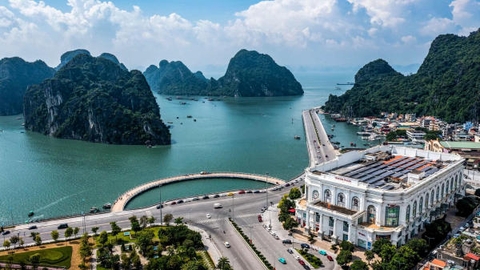 So sánh Vân Đồn và Hạ Long: Nên chọn điểm đến nào ở Quảng Ninh?