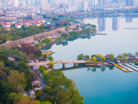 Hồ Huyền Vũ Nam Kinh có gì? Kinh nghiệm tham quan và khám phá