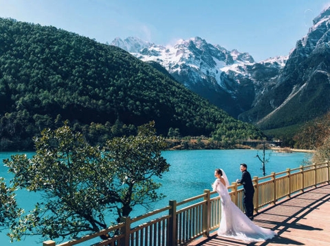 Khám phá Lam Nguyệt Cốc – Chốn tiên cảnh ở thành cổ Lệ Giang, Trung Quốc