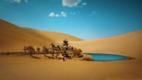 Hồ Nguyệt Nha - biểu tượng của du lịch Đôn Hoàng, Cam Túc