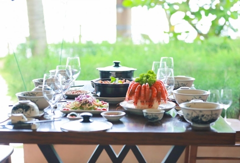 Nhà Hàng Hải Sản Giá Rẻ Trong Khu Nghỉ Dưỡng Cao Cấp FLC Sầm Sơn