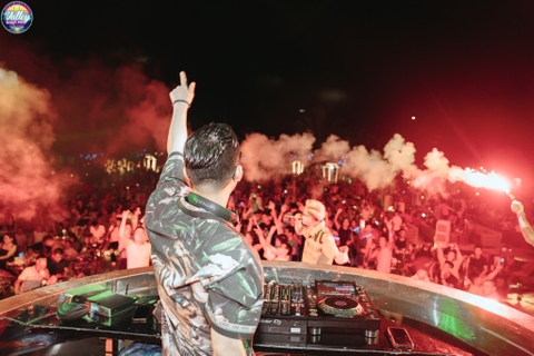 Top 10 quán bar Hạ Long sôi động được yêu thích nhất