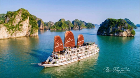 Review chi tiết du thuyền Victory Star Cruise có đáng đi không?