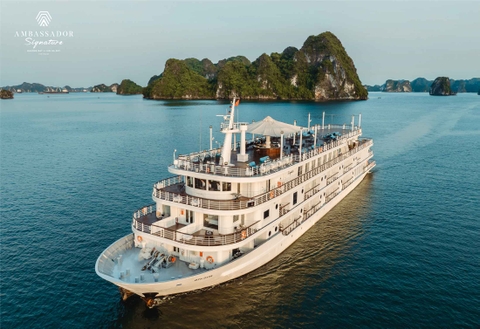 Du thuyền Ambassador Signature 2 ngày 1 đêm