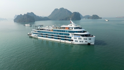 Combo Vinpearl Hạ Long + Du thuyền Luna 2 ngày 1 đêm