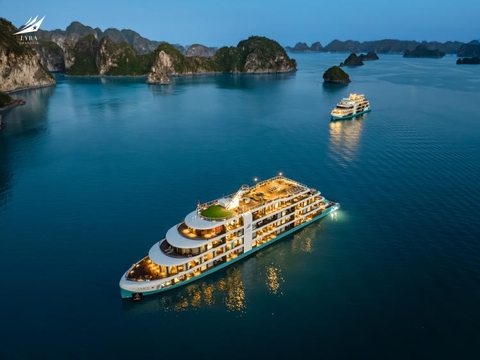 Du thuyền Lyra Grandeur Cruise 2 ngày 1 đêm vịnh Lan Hạ