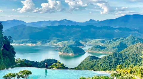 Bakhan Village Resort Hoa Binh