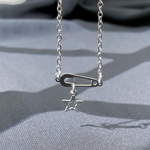 Dây chuyền safety pin Nabe mini Pin - Full titanium không đen rỉ - Vòng cổ safety pin không ghỉ