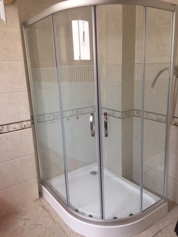 Phòng tắm kính MT-VK1 có đế (1200x900mm)