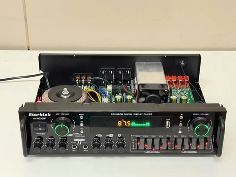 Amply Karaoke Bluetooth Starklok AV-6030BT – 8 Sò Công Suất, USB/SD/FM, Kết Nối Không Dây, Âm Thanh Sống Động