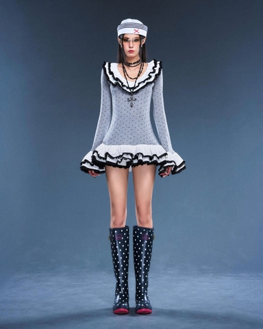 Đầm thun xám chấm bi tay dài cổ tròn phối ren - Fang Dress