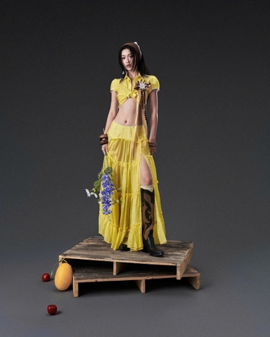 Chân váy dài xòe xẻ đùi phối ren xanh bơ - Yellow Wetsy Long Skirt