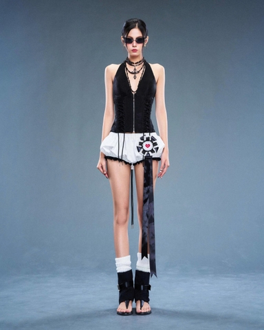 Charm hoa huy chương đen - Nikita Charm