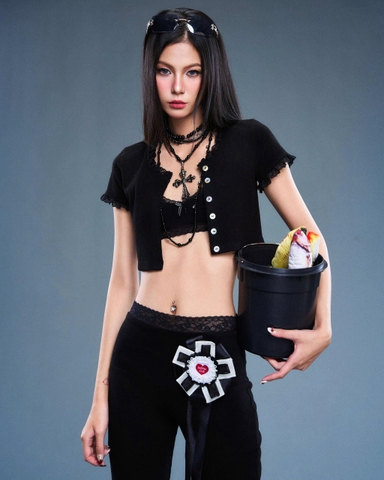 Set áo thun hai dây và áo khoác ngắn tay đen - Nikita Top