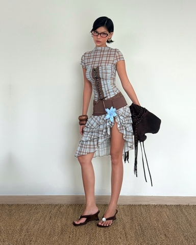 Áo thun lưới caro xanh thắt dây siết eo - Plaid Tender Top