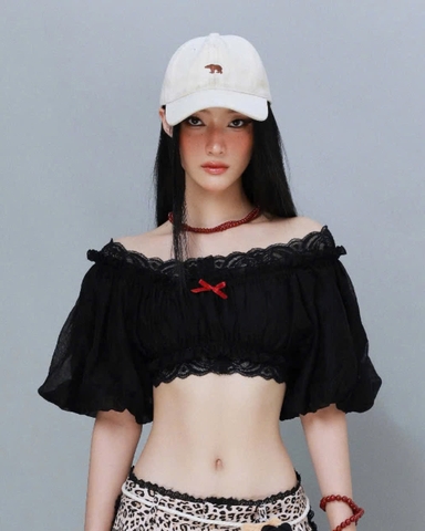 Áo voan croptop tay phồng phối ren đen - Black Wetsy Top