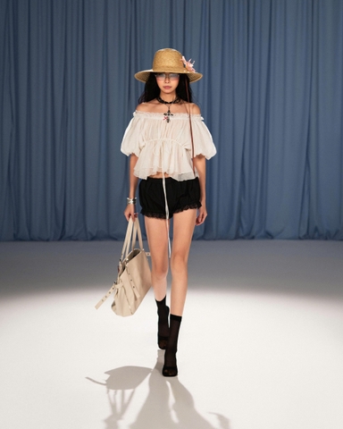 Áo trễ vai trắng phối ren tay phồng - White Cloudy Top