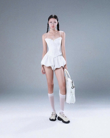 Áo corset hai dây ren trắng - Skie Top in White