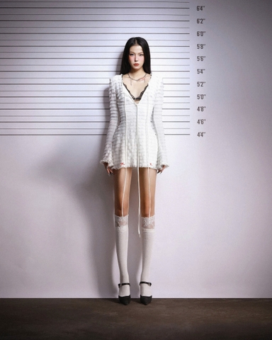 Đầm thun ốm ngắn trắng tay dài cổ V - Selina Dress