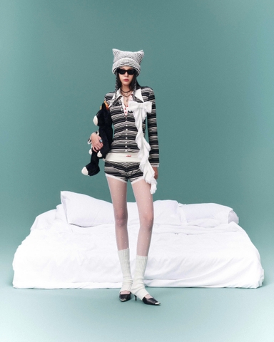 Quần ngắn sọc xám đen vthun len dệt phối ren - Chucky Lavender Shorts