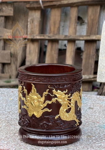 Bát hương chạm rồng