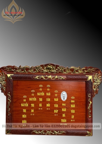 Khung thờ chạm phụng
