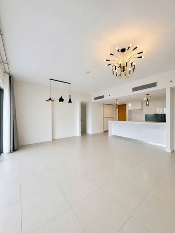 GATEWAY THAO DIEN APARTMENT WITH BASIC FURNITURE 4 BEDROOMS FOR RENT