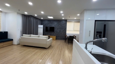 PHU MY HUNG FOR SELL SCENIC VALLEY 2 APARTMENT WITH 2 BEDROOMS - 98M2 - BIG UNIT