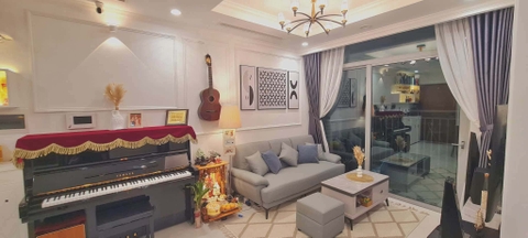 FOR SELL VINHOMES CENTRAL PARK 82M2 2 BEDROOMS WITH FULLY FURNISHED