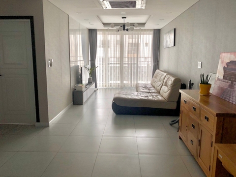 SCENIC VALLEY 3 BEDROOMS FULL INTERIOR FOR SALE