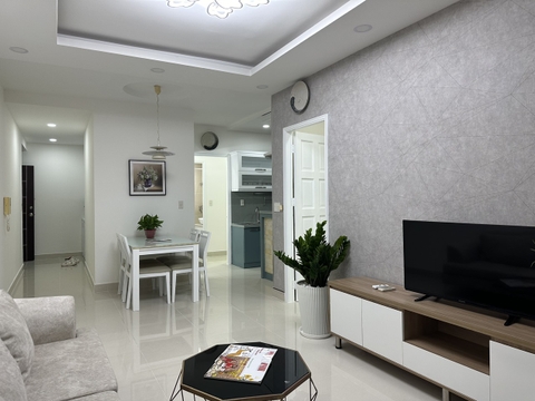 SKY GARDEN 3 APARTMENT 2 BEDS FOR RENT