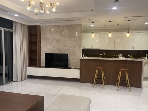 VINHOMES CENTRAL PARK4 ROOMS FULL FURNISHED FOR RENT
