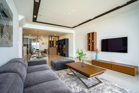 TOPHOUSE RIVERPARK PREMIER 3 BEDROOMS FULL INTERIOR FOR SELL