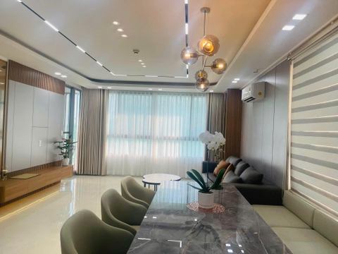 DISTRICT 7 GREEN VALLEY PHU MY HUNG 3 BEDROOMS FOR SELL